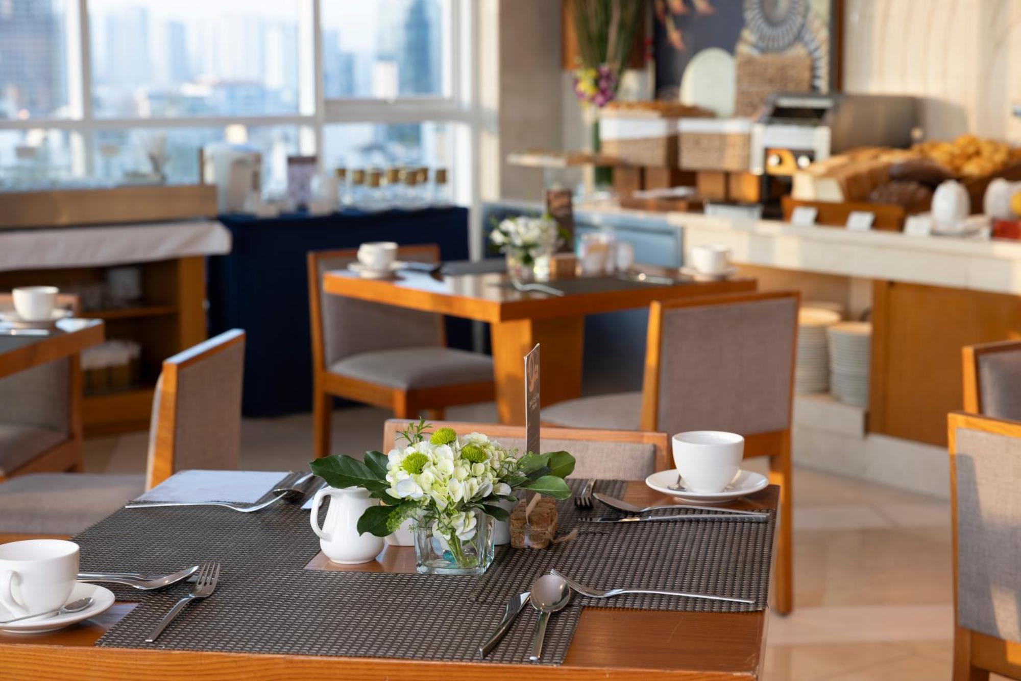 הו צ'י מין סיטי Harmony Saigon Hotel & Spa מראה חיצוני תמונה