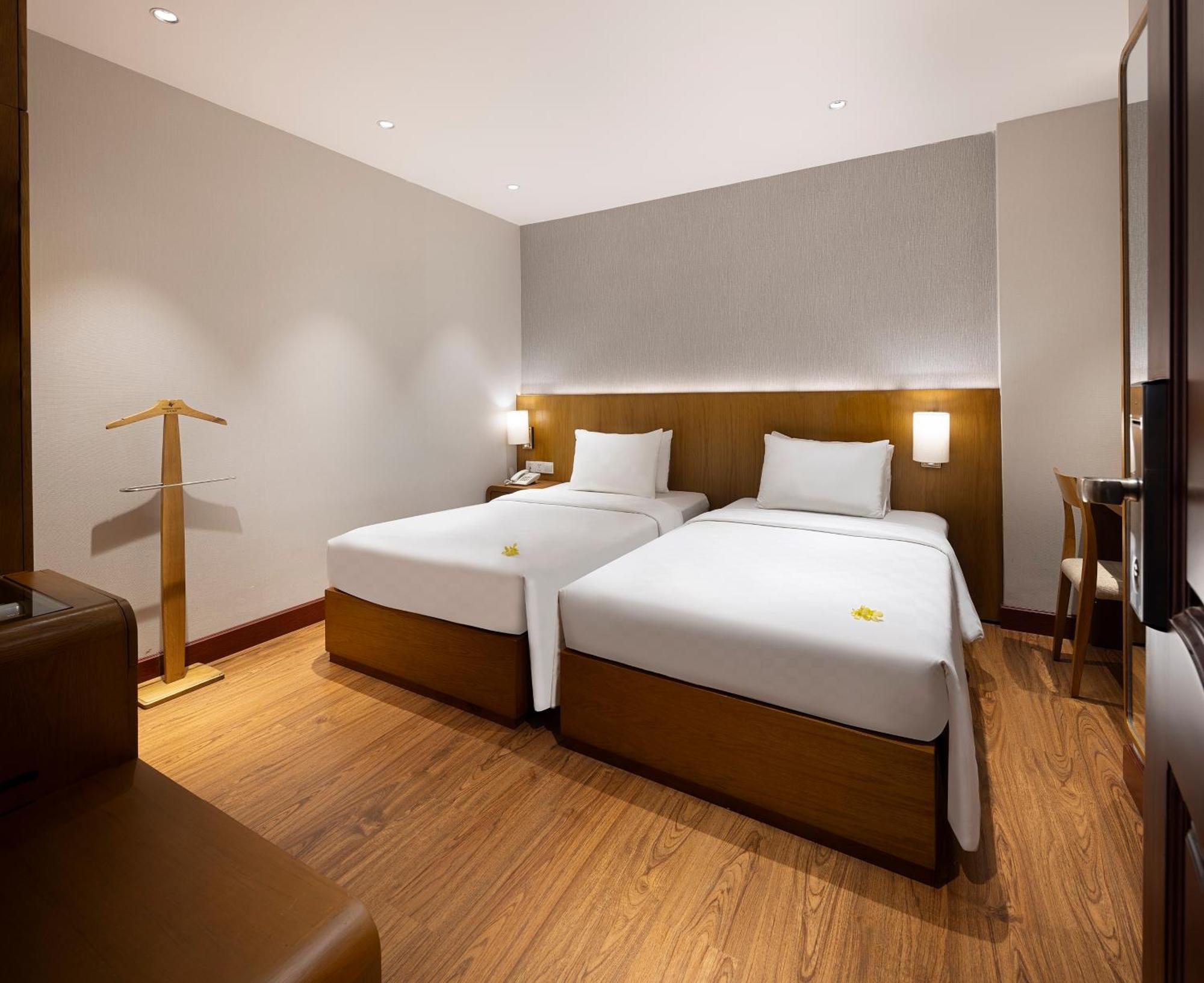 הו צ'י מין סיטי Harmony Saigon Hotel & Spa מראה חיצוני תמונה